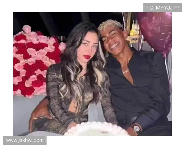 前绯闻对象扬言挑战亚马尔女友称两人难撑圣诞节